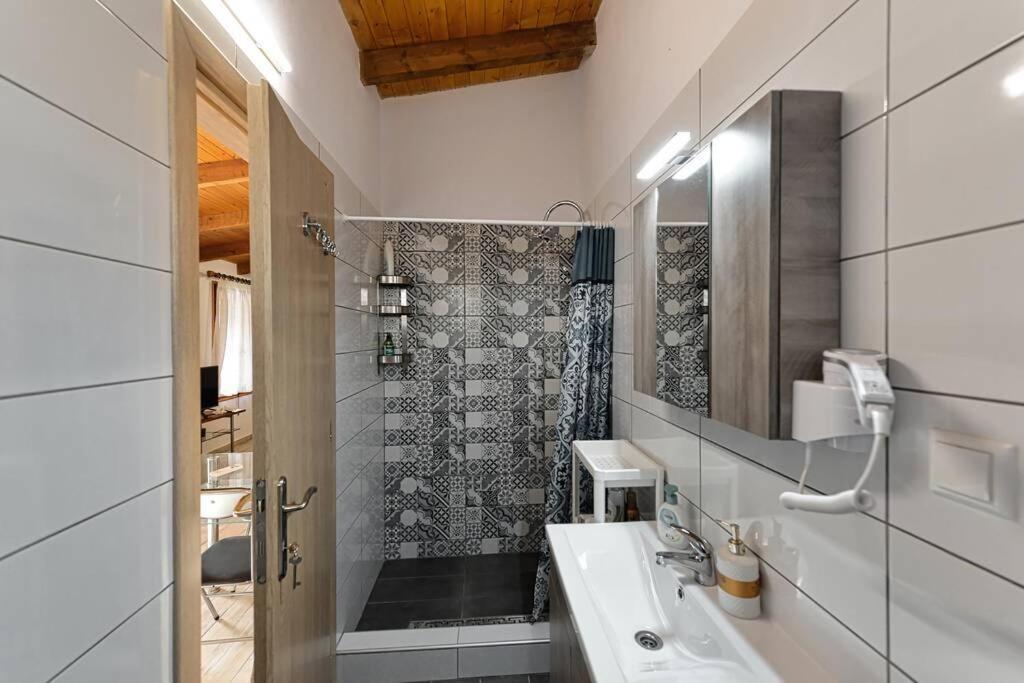 Waterfront Studio Nea Iraklitsa Apartment Luaran gambar