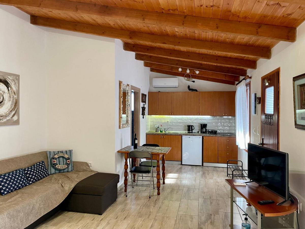Waterfront Studio Nea Iraklitsa Apartment Luaran gambar